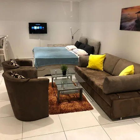 Apartment In Kreuzberg *